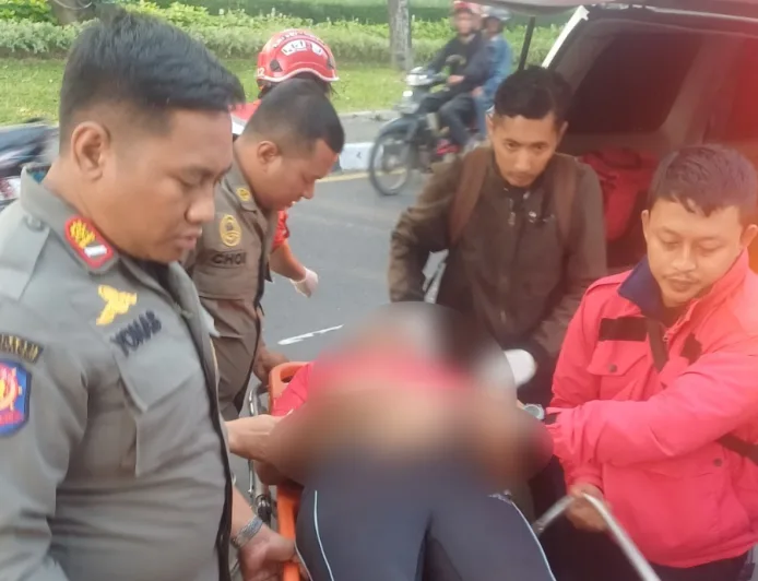 Kepala Desa Bambe Driyorejo Meninggal Saat Gowes di Depan KBS Surabaya