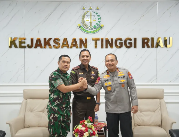 Sinergi Jaksa, Polisi, dan TNI di Riau Perkuat Penegakan Hukum Berintegritas