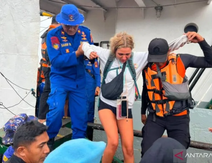 Seluruh Penumpang KLM Armada Mulya Selamat Usai Kecelakaan Laut di Selat Sanggar