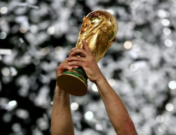 Koin Rupiah Macan Jawa Dipakai Wasit FIFA di Kick Off Final Piala Dunia
