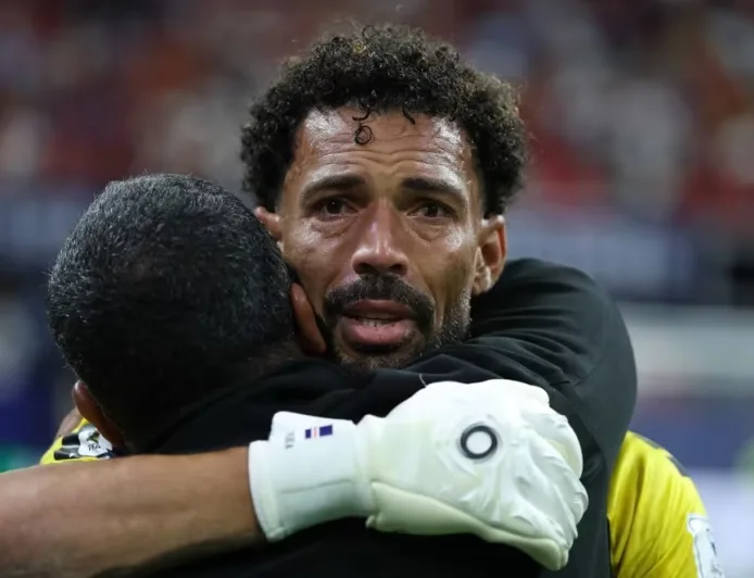 Kiper Cape Verde Vozinha Banjir Tawaran Usai Tampil Heroik di Piala Dunia 2026