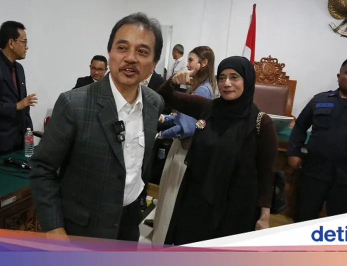 Hakim Tolak Praperadilan Roy Suryo, Status Tersangka Kasus Ijazah Jokowi Tetap Sah