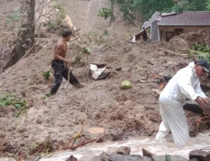 Banjir dan Longsor Sangihe: Dua Jembatan Putus, Warga Dievakuasi