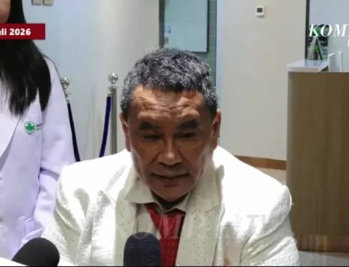 Hotman Paris Mundur Sebagai Kuasa Hukum Eks Jampidsus Febrie Adriansyah Karena Alasan Kesehatan