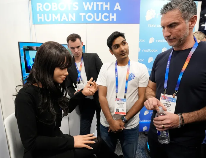 Robot Sally Batal Hadir di Sekolah New York Setelah Menuai Kontroversi