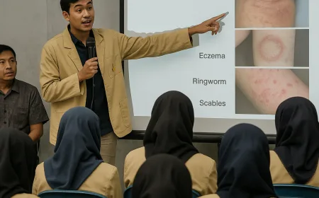 PIONAIR UNEJ Edukasi Pencegahan Penyakit Kulit Selama KKN Mahasiswa