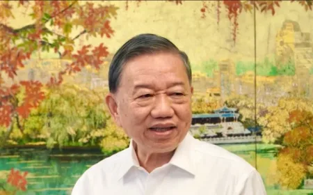 Ukuran keberhasilan suatu hukum adalah apakah hukum tersebut mempermudah dan mengurangi biaya bagi masyarakat.