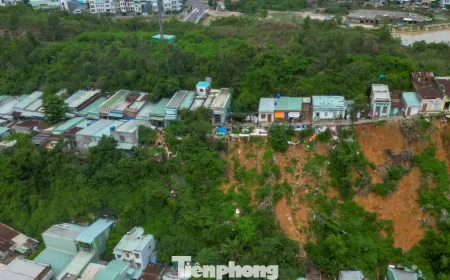 Segera lakukan relokasi rumah tangga di daerah rawan longsor di Gunung Mot.