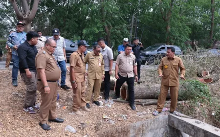 Bupati Tangerang Cek Titik Rawan Banjir di Pasar Kemis, Normalisasi Saluran Disiapkan