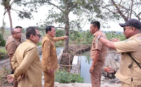 Maesyal Periksa Titik Rawan Banjir Di Daerah Pasar Kemis
