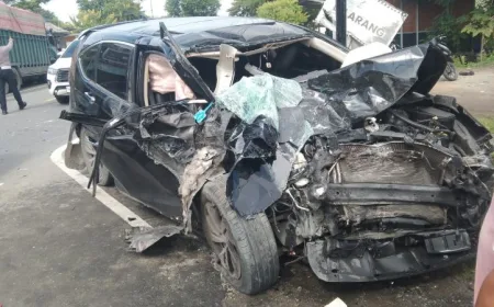 Laka Maut di Jeumpa, CR-V Tabrak Truk Tronton, 1 Pelajar Meninggal