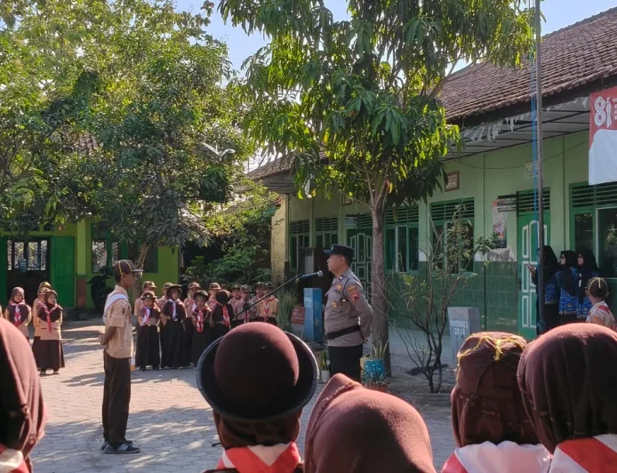 Polsek Pedan Tanamkan Kesadaran Hukum Sejak Dini, Siswa SD Diingatkan Bahaya Perundungan