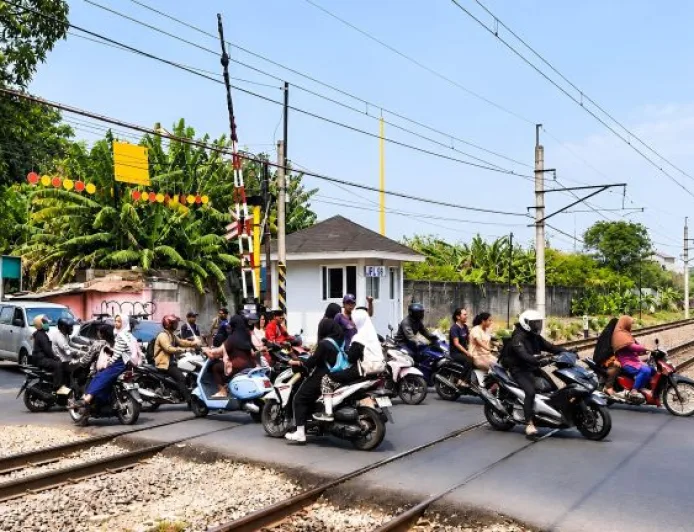 KAI Properti Percepat Penyelesaian Pembangunan Gardu di 190 Titik JPL