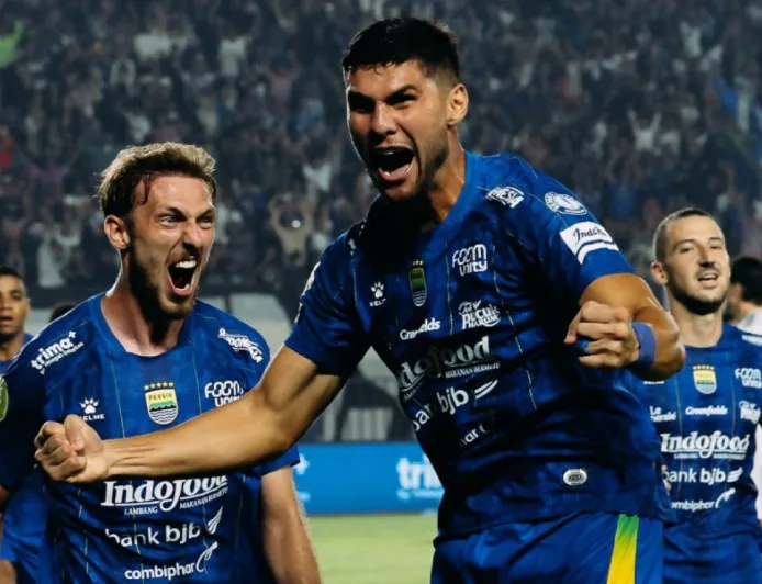 Hasil Persib Bandung vs Persik Kediri di Super League 2026-2027: Gol Julio Cesar Bantu Pangeran Biru Menang 1-0!