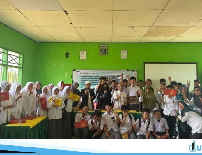 Dosen UMI Bekali Santri Tahfidz Takalar Literasi Ekonomi Digital dan Hukum Keluarga