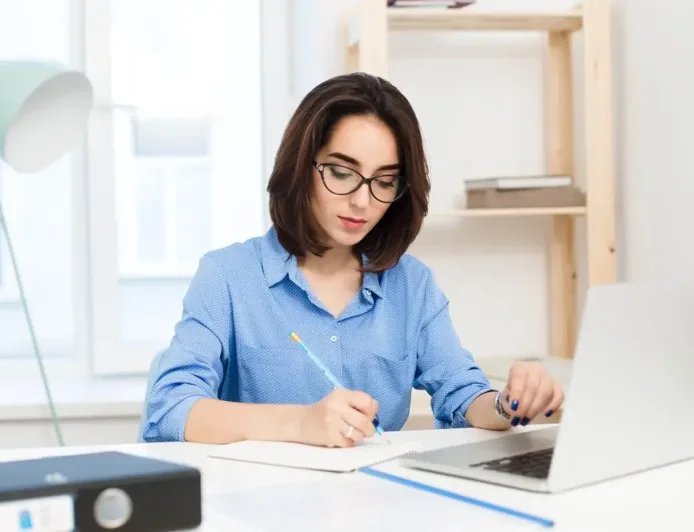 5 Cara Bertahan saat Deadline dan Meeting Sama-Sama Padat