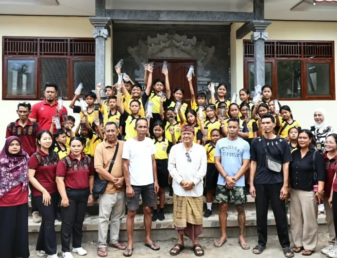 Serap Aspirasi di Buleleng, Rai Mantra Soroti Layanan Kesehatan, Sekolah Banjir hingga Desa Adat