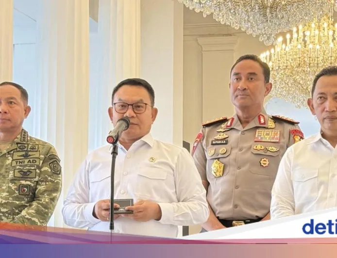Menko Dudung: Pemerintah Maksimal Tangani Karhutla, Jangan Termakan Isu