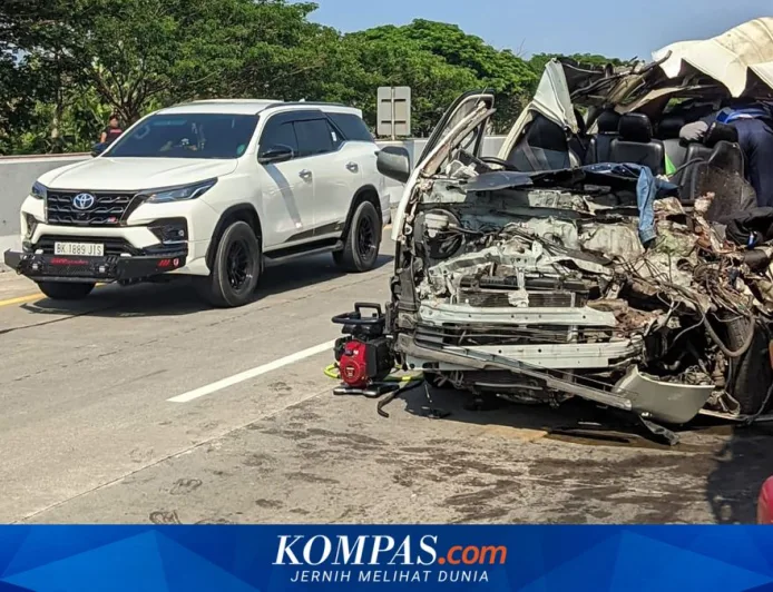 2 Botol Miras Ditemukan di Hiace Kecelakaan Maut Suporter PSS, Sopir Dites Darah dan Urine